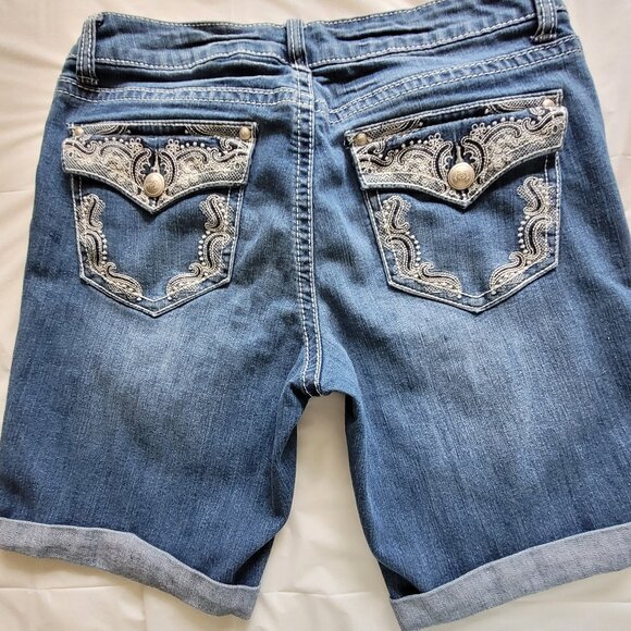 Blue Jean Womens Shorts Embellished Embroidered ND Weekend Size 10 - Picture 5 of 14